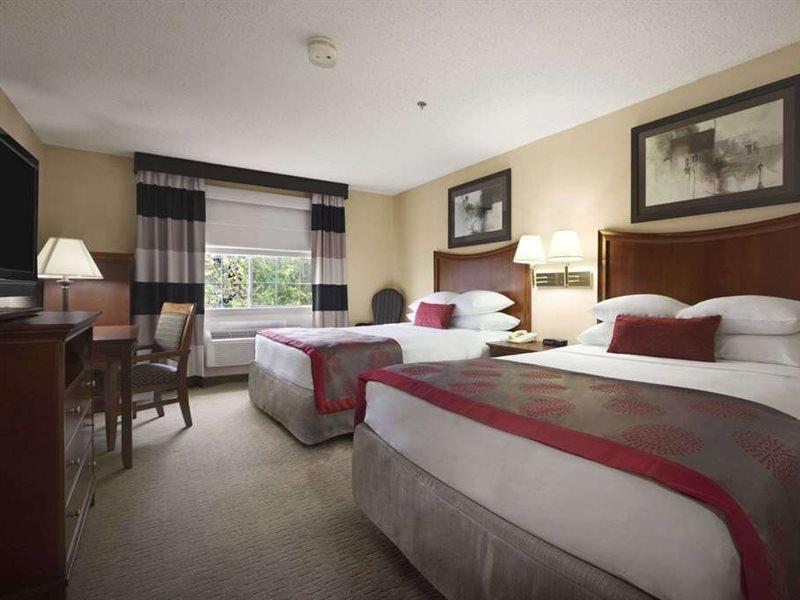 Hotel Ramada By Wyndham Del Rio Zewnętrze zdjęcie
